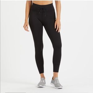 Vuori Daily Leggings NWT